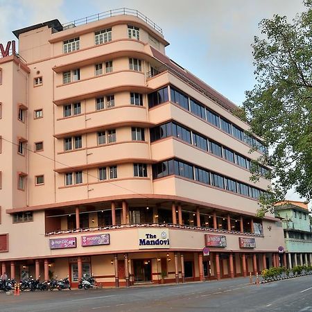 Hotel Mandovi Panaji Esterno foto