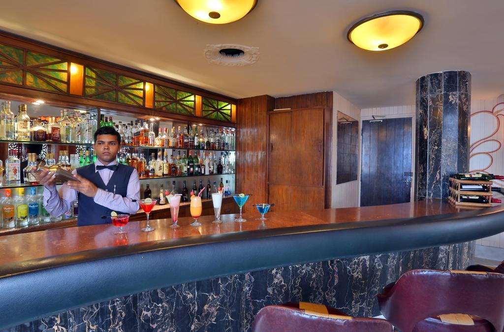 Hotel Mandovi Panaji Esterno foto