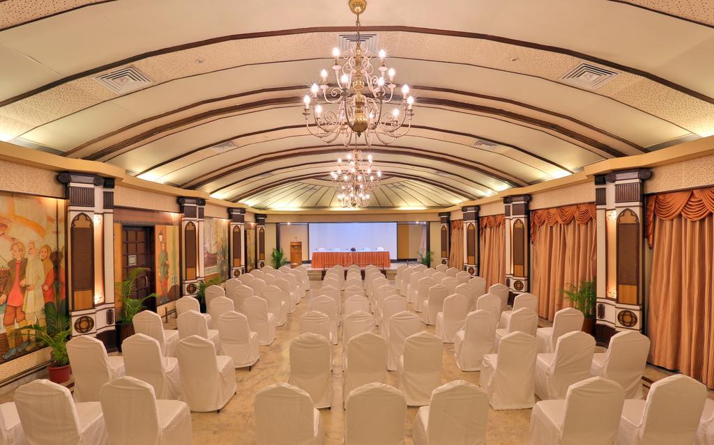Hotel Mandovi Panaji Esterno foto