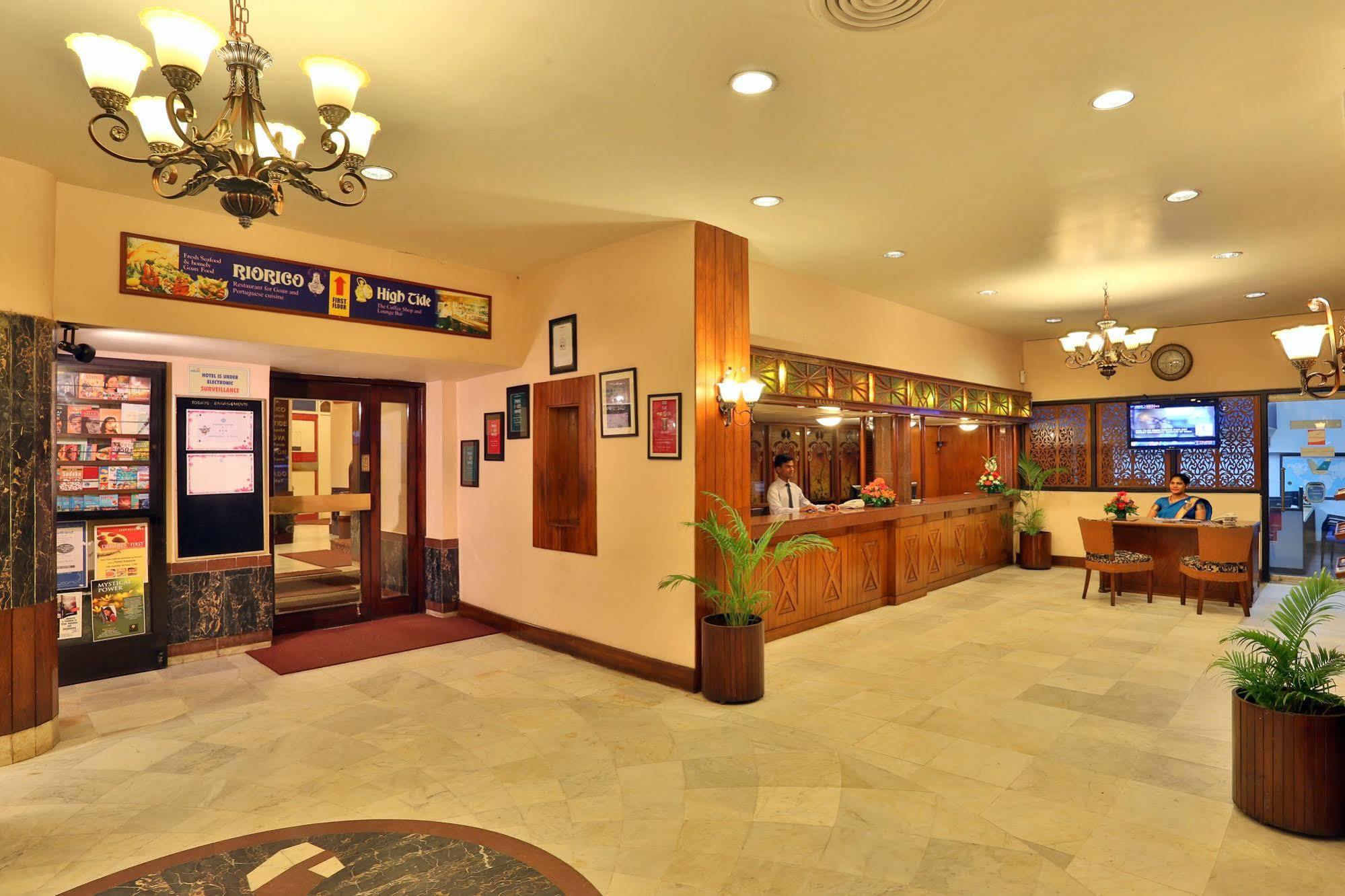 Hotel Mandovi Panaji Esterno foto